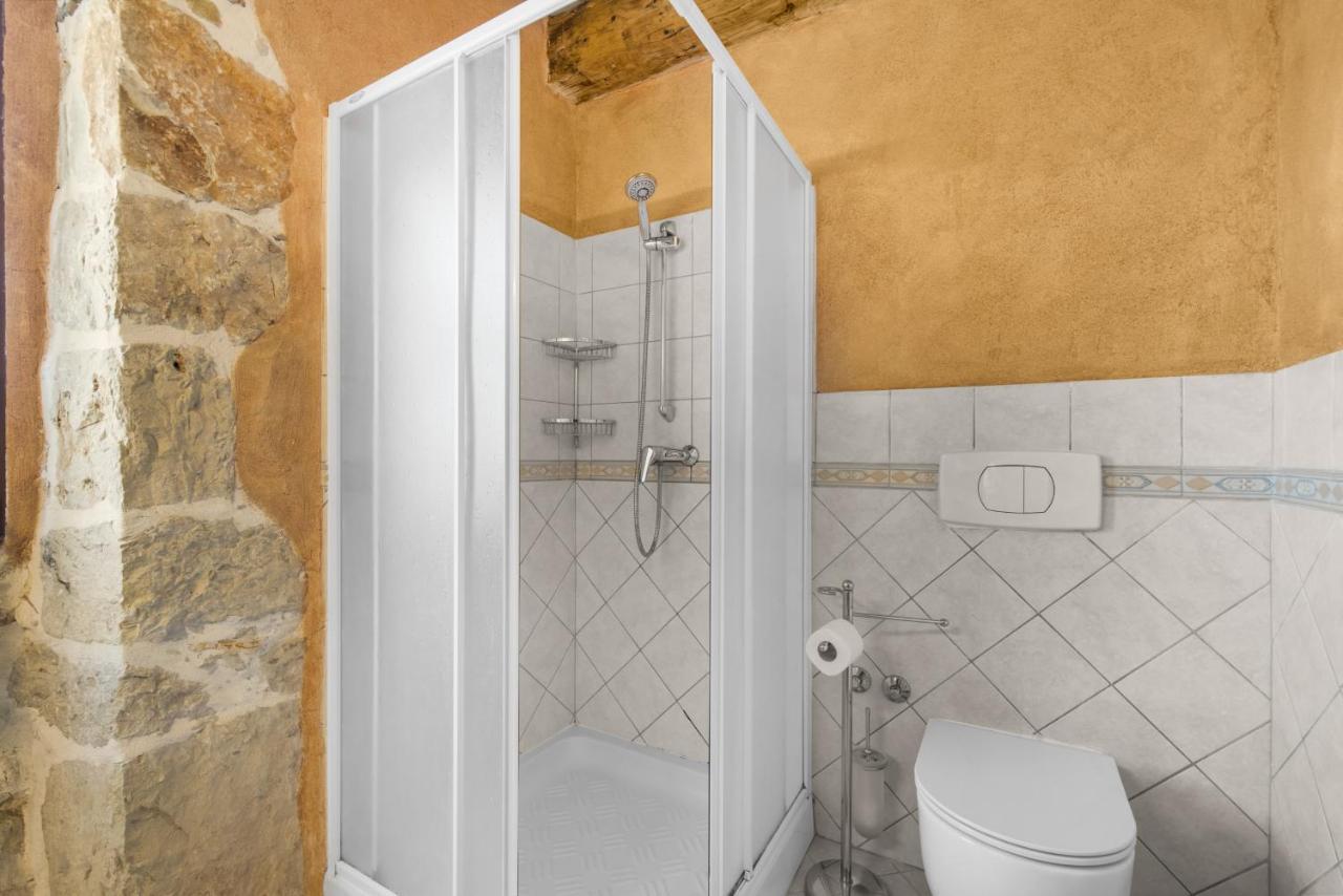 Villa Antonci-18, Pool, 3 Houses, Jacuzzi, Private Territory Antonzi Esterno foto
