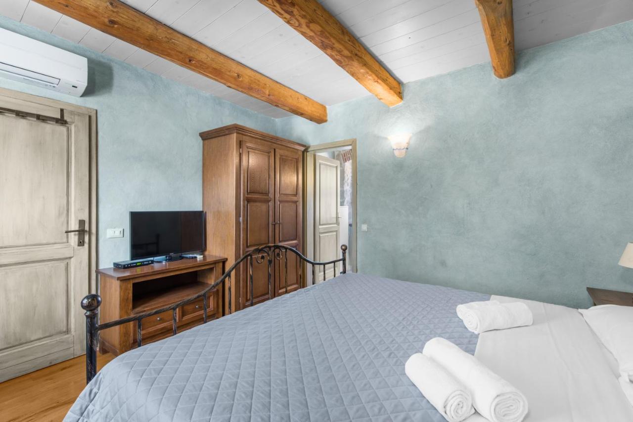 Villa Antonci-18, Pool, 3 Houses, Jacuzzi, Private Territory Antonzi Esterno foto