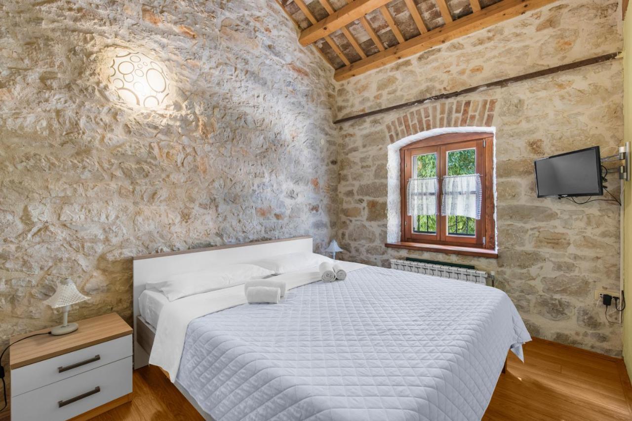 Villa Antonci-18, Pool, 3 Houses, Jacuzzi, Private Territory Antonzi Esterno foto