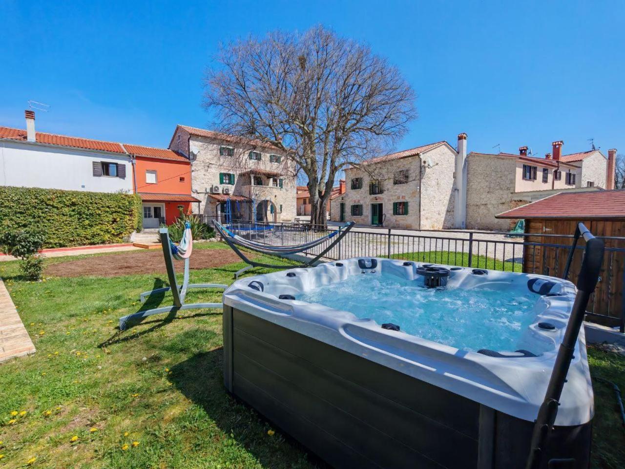 Villa Antonci-18, Pool, 3 Houses, Jacuzzi, Private Territory Antonzi Esterno foto